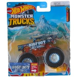Hot Wheels Monster Trucks Bigfoot New in Package 1/64